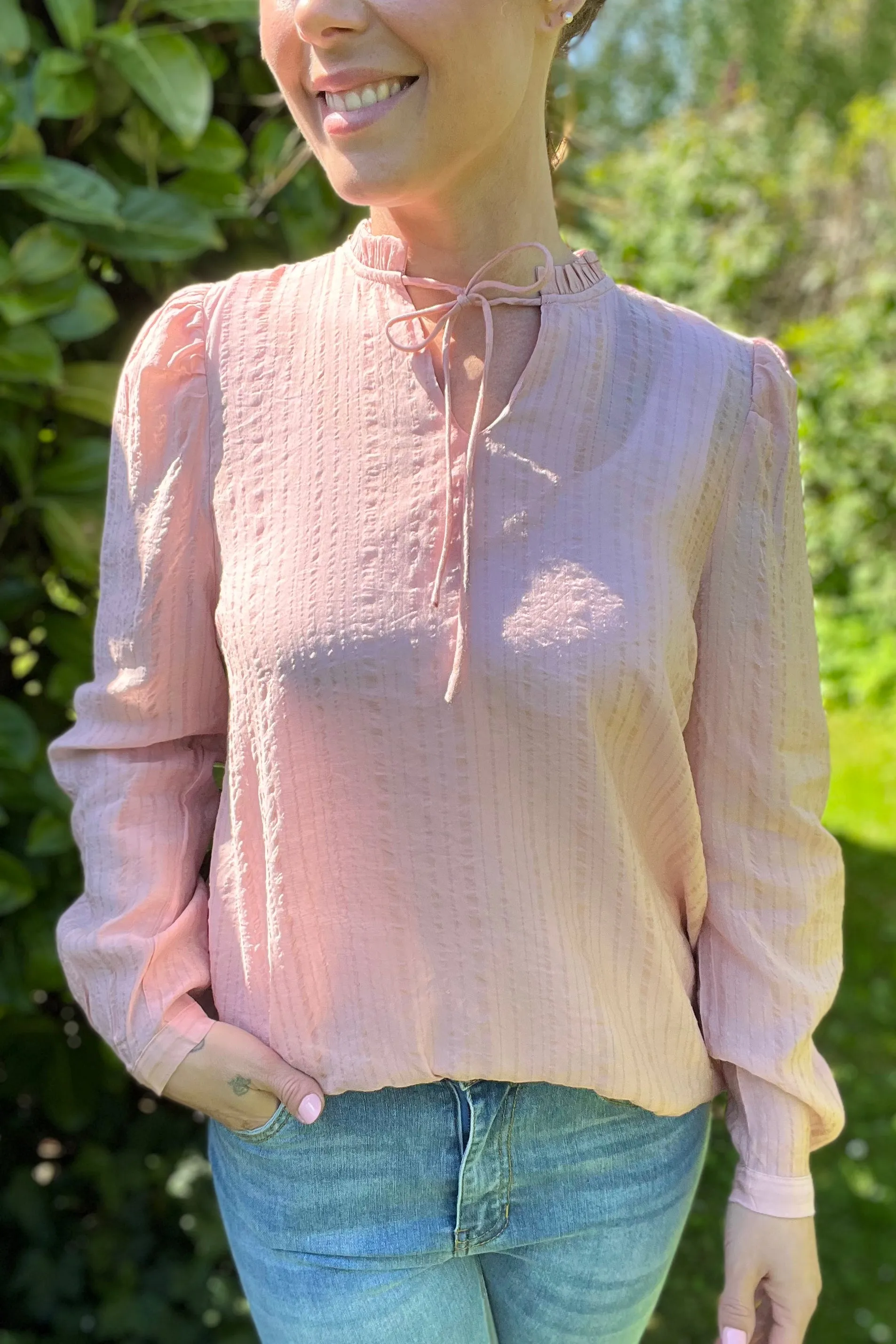 August Blouse | Pale Mauve | Bluse fra Freequent