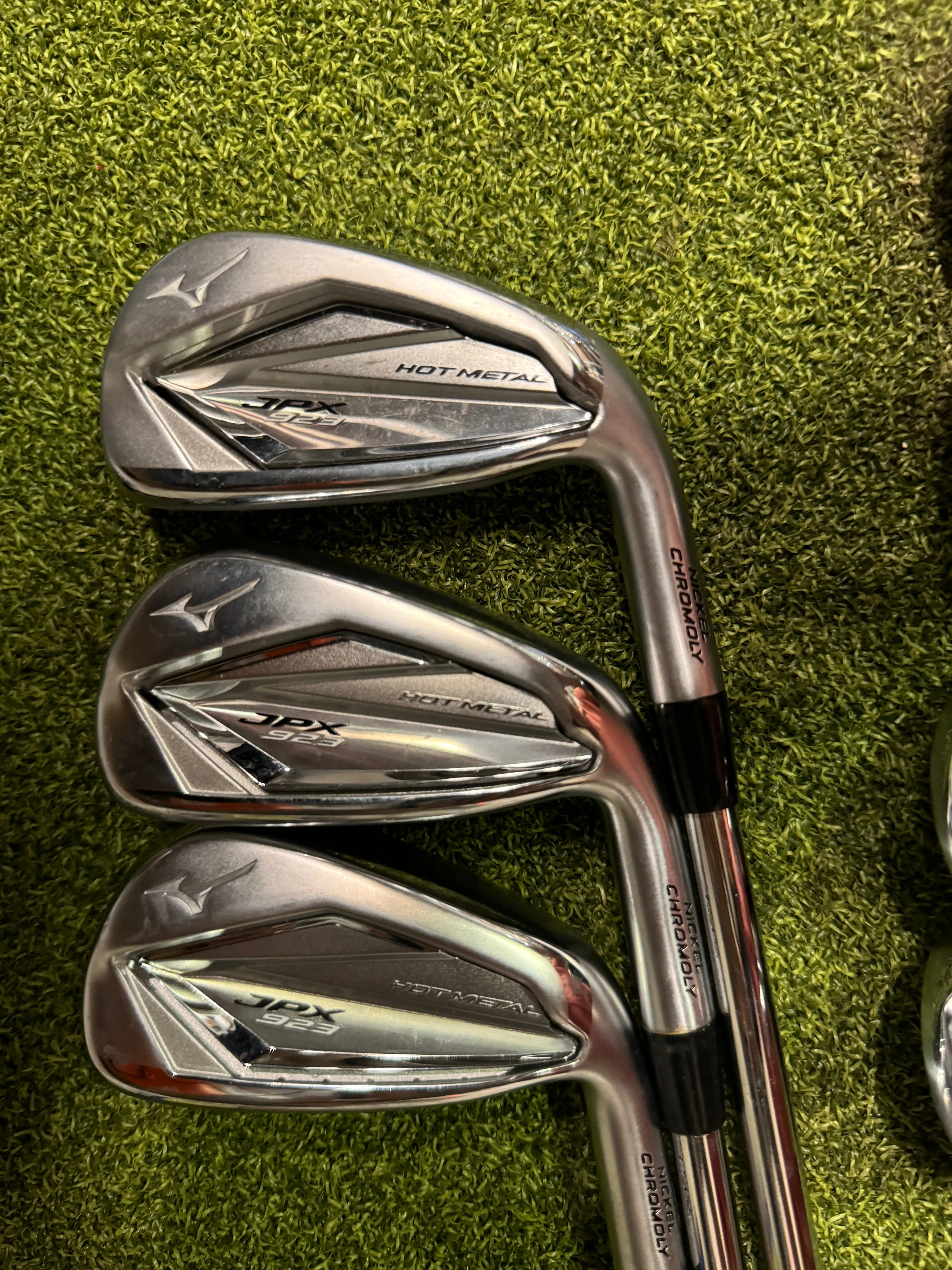 Mizuno JPX 923 Hot Metal 6-SW Iron Set, KBS Tour Lite Regular Flex, RH