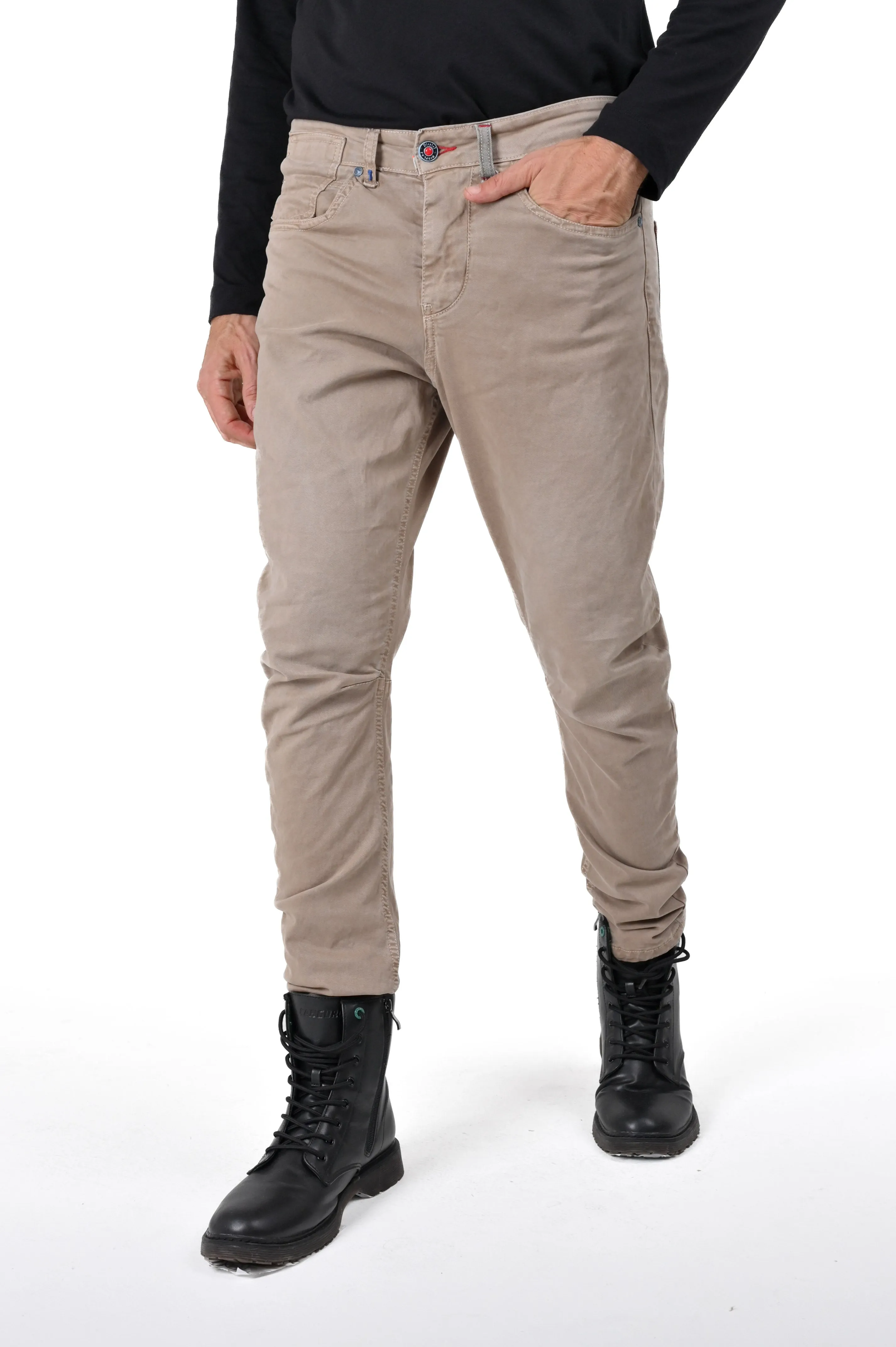 Pantaloni uomo tapered fit AI 4924 in vari colori - Displaj